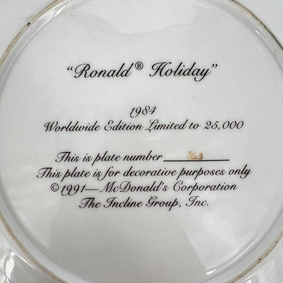 Ronald McDonald Ice Skating Winter Vintage Limited Edition Collectible Plate - Picture 4 of 9